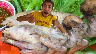 ไก่บ้านนึ่งเป็นตัวๆ น้ำจิ้มรสเด็ด เผ็ดสะใจ