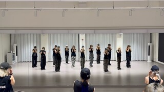 Kỷ lục luyện tập nhảy lộn vòng Seventeen-Thunder