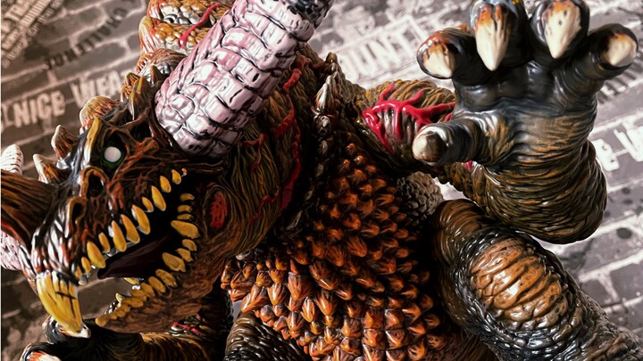 Apakah ini masih Gomora yang kamu ingat sejak kecil? Bentuk terbaru dari monster Gomora! Serangan Su