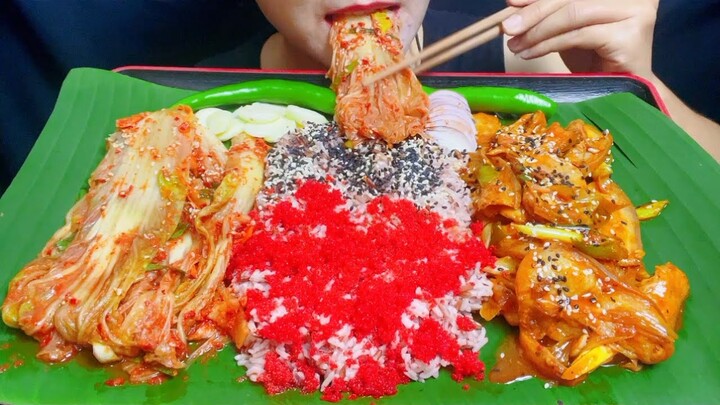 ASMR KOREAN FOOD STIR FRIED PORK BELLY WITH GOSHUJANG SAUCE & KIMCHI