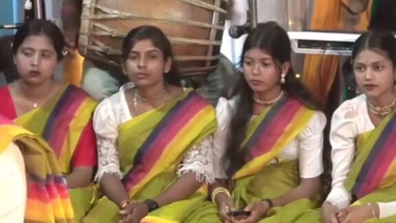 প্রেমো ফুলের গন্ধে দেখিয়া আছে যারে ন