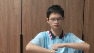 Học sinh trung học cơ sở nhảy bài Người Đại Diện Thời Gian OP. Cuối cùng tôi cũng nhớ lại mọi thứ mì