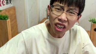 الأخ لوه يمكنه حتى تربية الإوز في المنزل! يا له من شيء لذيذ!