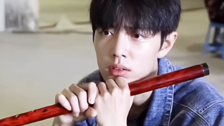 Ba năm rồi! Mãi đến bây giờ tôi mới biết! Lão tổ Di Lăng của Tiêu Chiến thực sự biết thổi sáo!