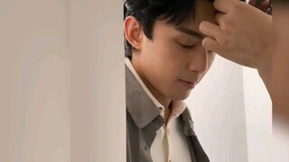 [Wu Lei] Cuộc tấn công bằng nụ cười răng cưa hai mươi phát hàng ngày của mảnh vỡ