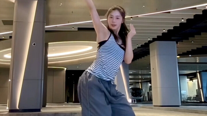 【DO THE DANCE】Borrowed Cat ILLIT kembali dengan cover dance