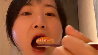 How hard the Japanese work to get you to finish your omakase meal quickly!