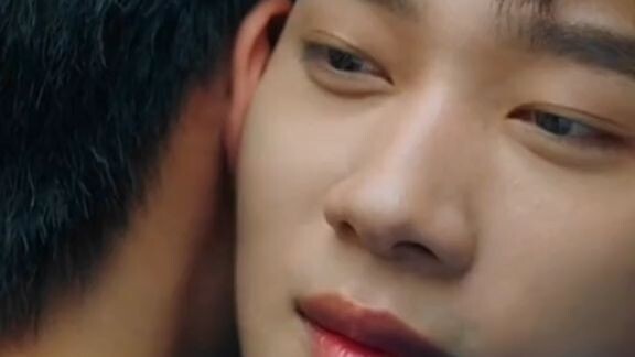 stay with me..grabi po chemistry nila😁😁😁