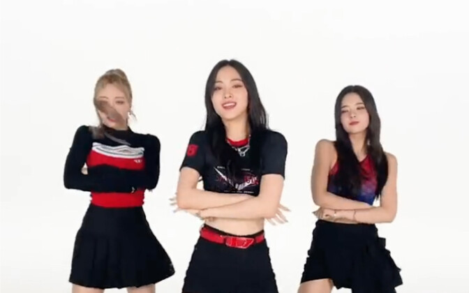 Thử thách blah blah blah blah của Itzy trong album tiếng Nhật tiết lộ diện mạo này, đẹp quá