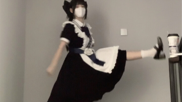 Tôi mở cửa hàng Lolita đã 5 năm rồi, nhưng ai cũng nghĩ tôi là con bé trồng cỏ. Thật tội nghiệp, nếu