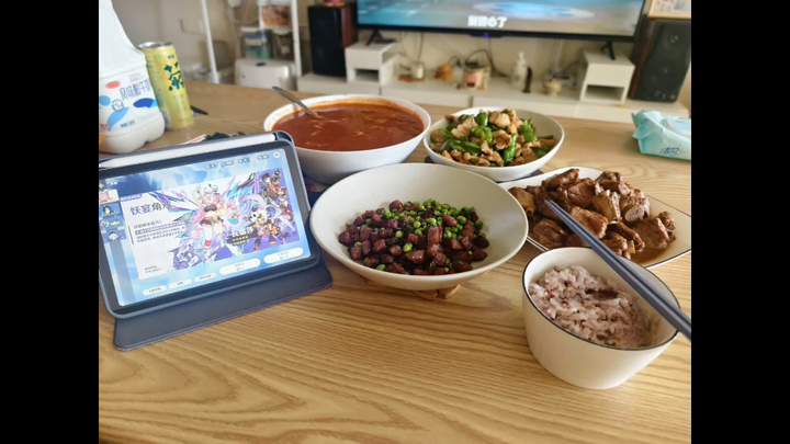 做了一桌饭让瓦蕾莎的CV给我抽瓦蕾莎…