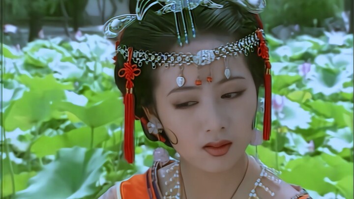 “ท่วงท่าอันสง่างามของบุตรสาวมหาเศรษฐีอันดับหนึ่งแห่งหยางโจว”