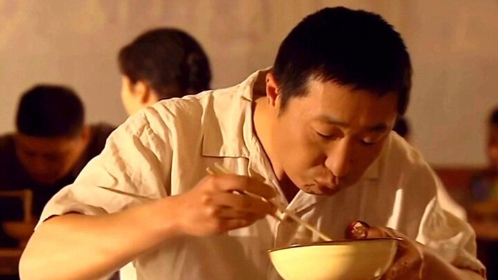 Noodles with garlic, look how delicious Lin Yongjian eats it!