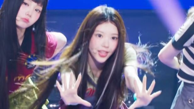 Moka-chan’s expressiveness is amazing! Illit’s new song “It’s Me”—Moka’s straight‑shot, self‑edited 