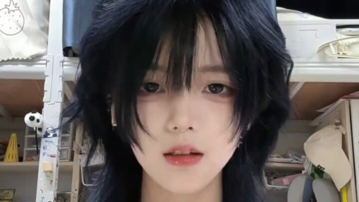 “The Internet’s Top Divine Beauty Files” No. 52: Kurose