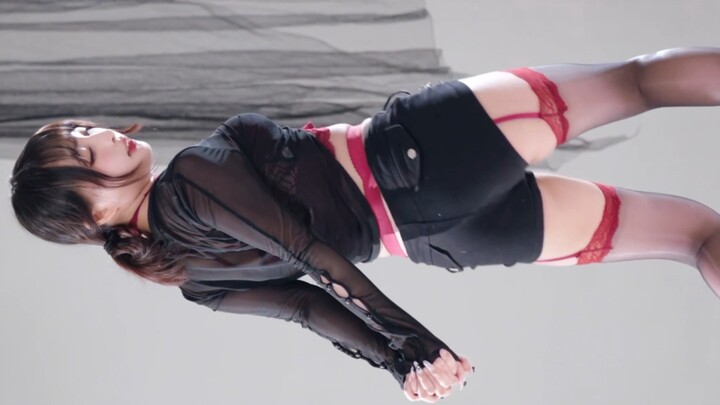 String Puppets — 4K Full Screen, Portrait Mode, Centered, Close-Up