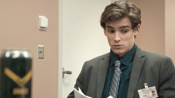 Office Workers Drink Energy Drinks and Turn into Zombies—Full of High-Octane Action! A Niche Comedy 