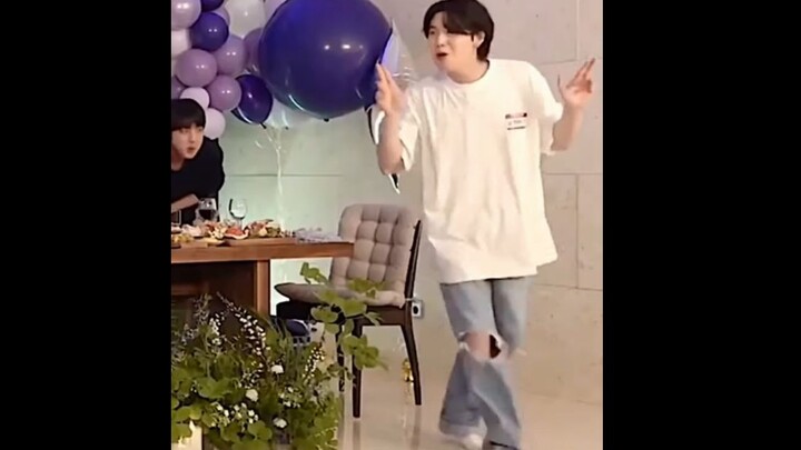 【闵玧其SUGA】认真的'That That'和调皮的'That That'~