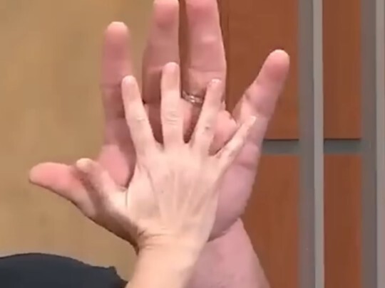 Bàn tay lớn nhất thế giới