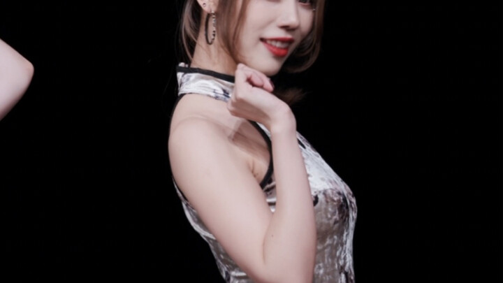 Excuse me～Please stop and look at me