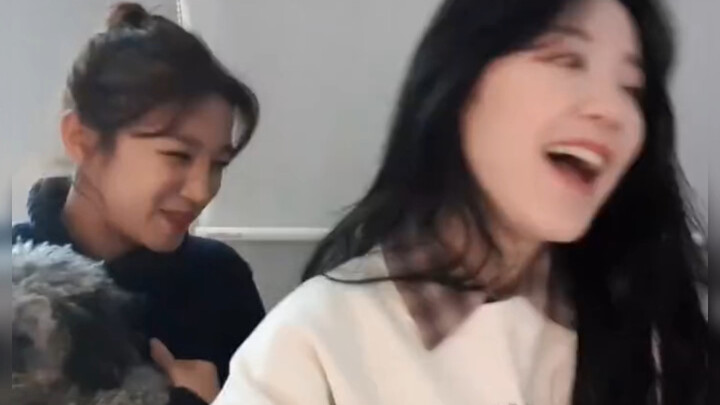 ซ่งอวี่ฉีช่างรู้ดีจริงๆ ว่าจะสร้างภาพฝังใจให้เด็กยังไง ชูฮวาแทบจะระเบิดอารมณ์ออกมาตรงนั้นเลย!