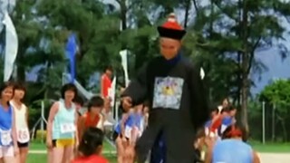 Happy Ghost is treated as a god and starts to get in touch with beautiful girls