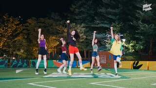 KiiiKiii DANCING ALONE Performance
