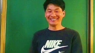 Guru SMP menulis empat karakter "Feng Kao Bi Guo" dengan sangat apik menggunakan kaligrafi. Netizen 