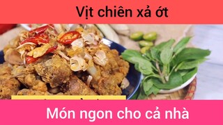 Vịt chiên xả ớt