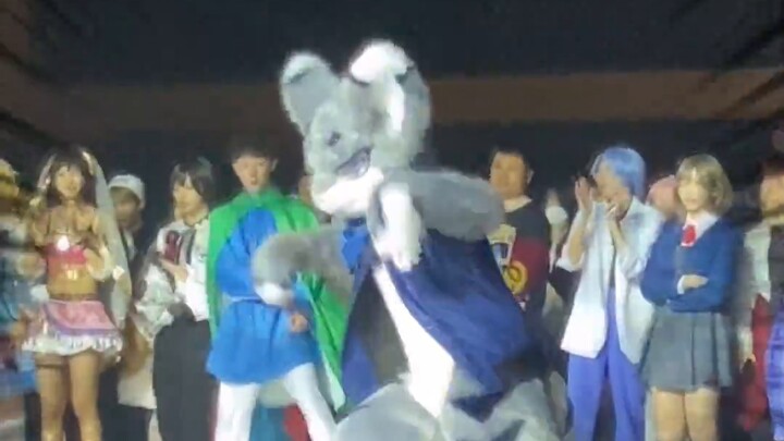 OREZ【I randomly danced LOSER at the comic exhibition】FURSUIT DANCE