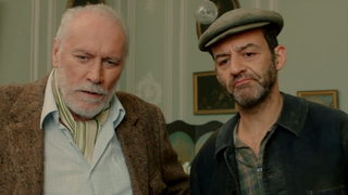 I'm dying of laughter at this goofy ad, hahahaha!