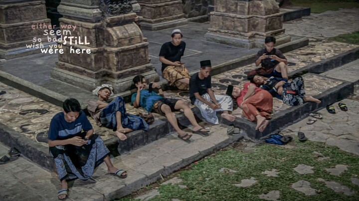 bersama teman desa membuat cerita indah