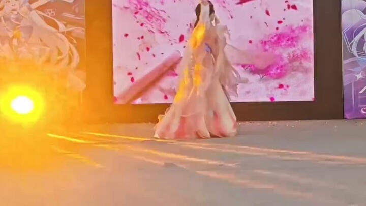 Xie Yuchen's play was almost entirely performed on the spot.