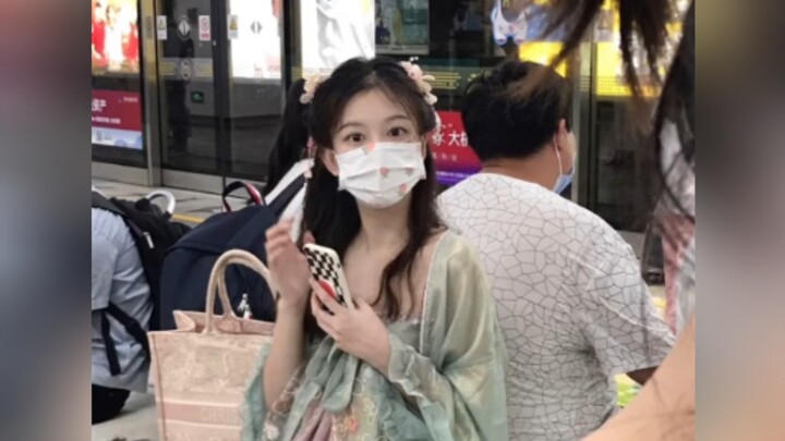 ฉัน…ชอบ…สาวสไตล์จีนแบบนี้!