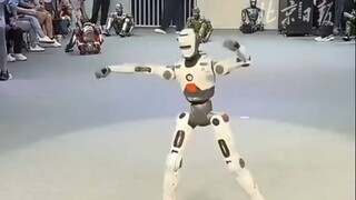 مؤتمر الروبوتات العالمي 2025: معركة رقص الروبوتات، يوشو، تشونغتشينغ، سونغيان للطاقة