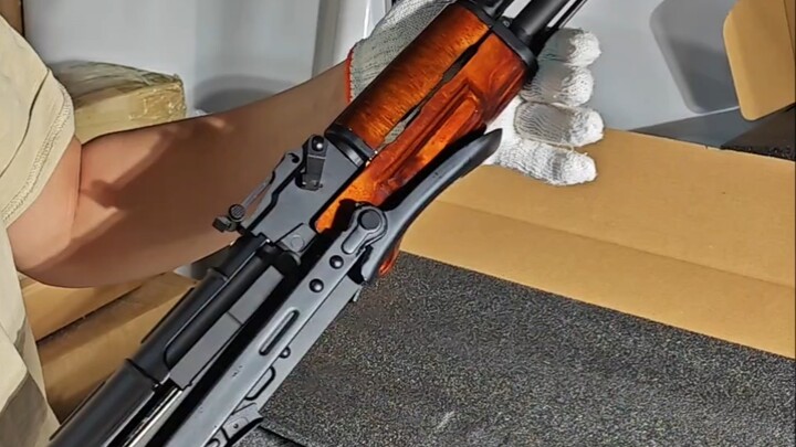 ds akms ไม้ลามิเนต full stroke "full gold" อลูมิเนียมreceiver bolt gold wave ฟันทอง ตกแต่งเล็บ พับเห