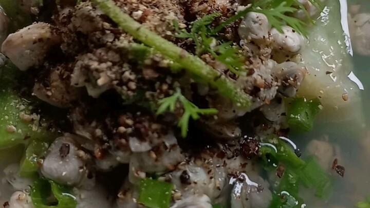 canh mướp nấu hến