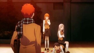 Fate three passers-by group, first hit Shirou Emiya and then spray Rin Tosaka