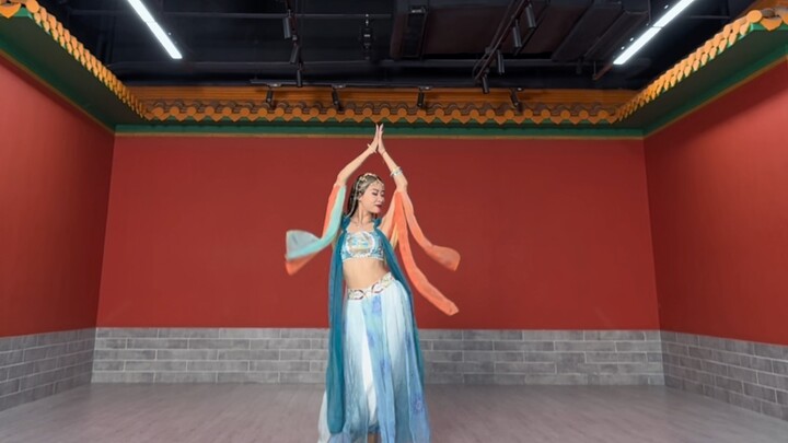 Original: Dancer Tian Rourou's own extended version of the second half of "Phantom Silk Road" is her
