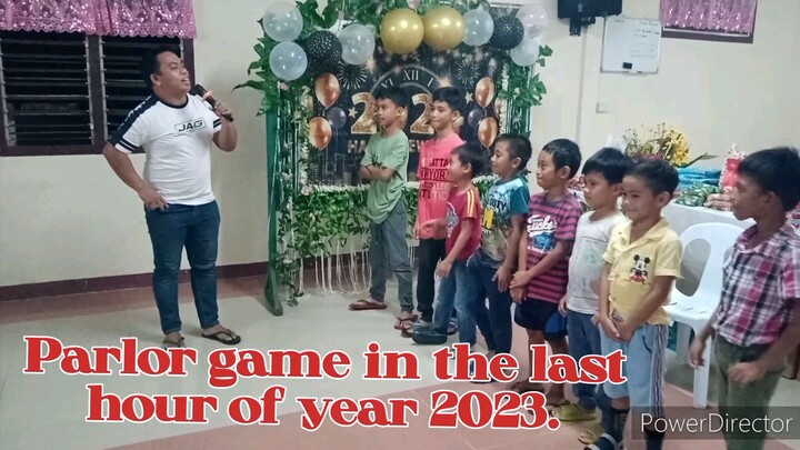 Parlor game in the last hour of 2023
