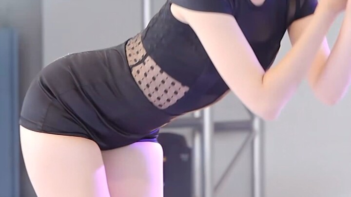 The best waist-to-hip ratio in the universe! [BESTie-Song Dahui] Excuse Me Best Live Mix