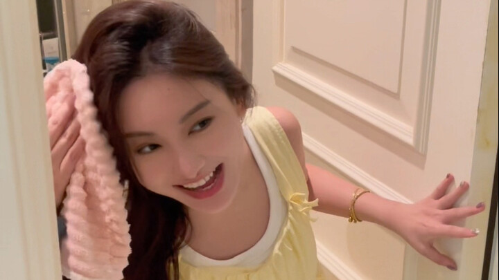 عندنا في البيت، مهما قال أحد، ما ينفع إذا ما وافقت أمي.