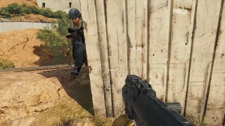 Đến cùng Reis khẩu chiến nảy lửa!