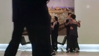 看完你就会发现，你从来没看懂喜剧之王。# 周星驰 .