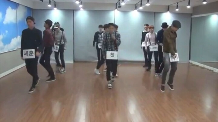 你没见过的《Christmas Day》练习室