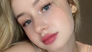 looks like a barbie talaga🥰