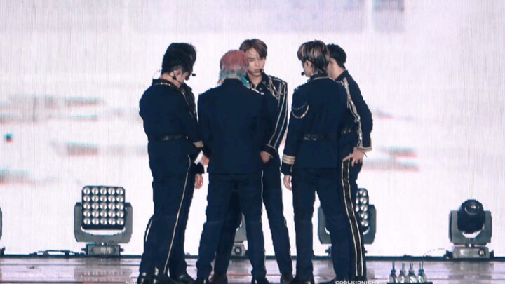 【NCT U】Sức quyến rũ tuyệt vời của quân phục ‘BOSS’ – Quay trực tiếp 4K toàn bộ nhóm | NCT NATION