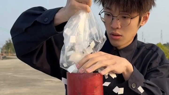 Zero-Cost DIY Giant Firework Creates a Snowstorm