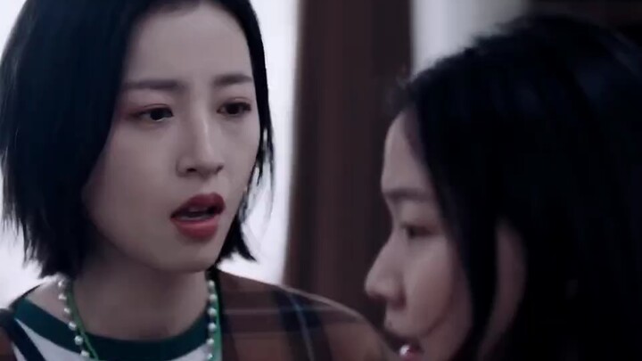 Girl gets scammed by agent when renting an apartment—always stay alert and beware of fraud when you'