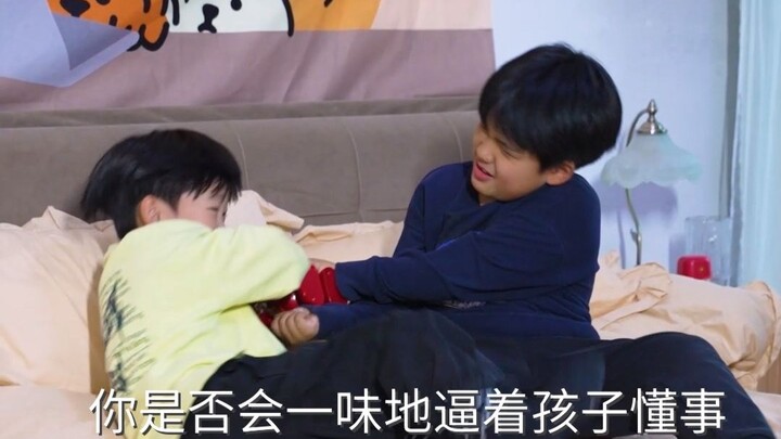 逼着孩子“懂事”，是父母对孩子最大的伤害！